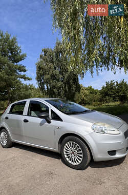 Хетчбек Fiat Punto 2012 в Рівному