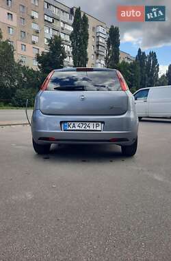 Хэтчбек Fiat Punto 2007 в 