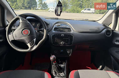 Хетчбек Fiat Punto 2012 в 