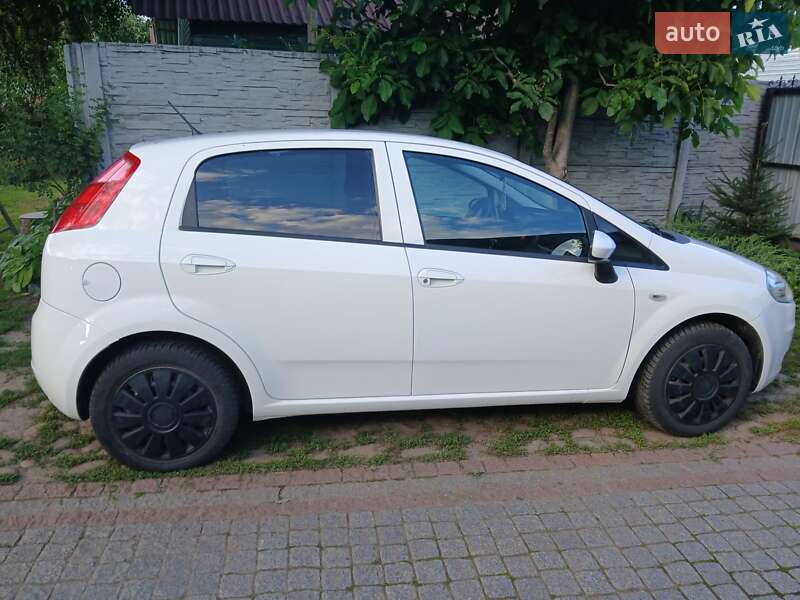 Хэтчбек Fiat Punto 2008 в Василькове фото 8 Хэтчбек Fiat Punto 2008 в Василькове