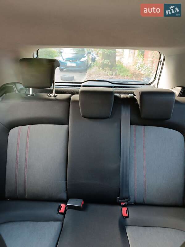 Хэтчбек Fiat Punto 2012 в Ровно