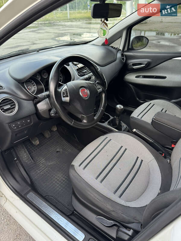 Хэтчбек Fiat Punto 2011 в Житомире фото 16 Хэтчбек Fiat Punto 2011 в Житомире