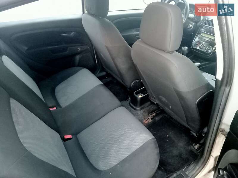 Хэтчбек Fiat Punto 2010 в Самборе