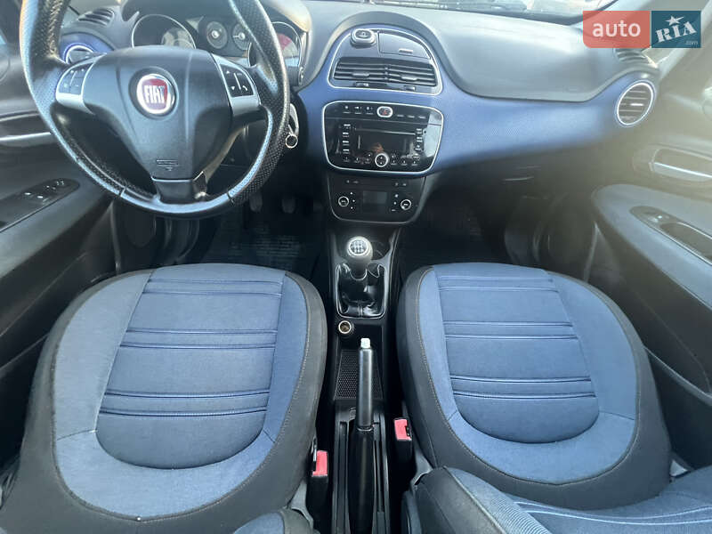 Хэтчбек Fiat Punto 2010 в Коломые