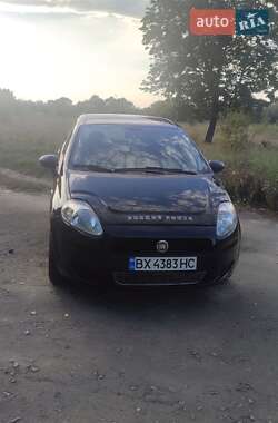 Хэтчбек Fiat Punto 2009 в Изяславе
