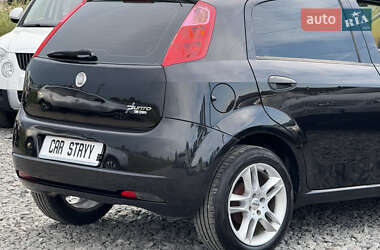 Хэтчбек Fiat Punto 2009 в 