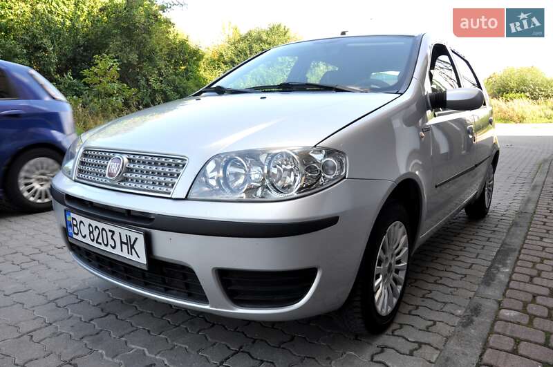 Хетчбек Fiat Punto 2009 в Львові