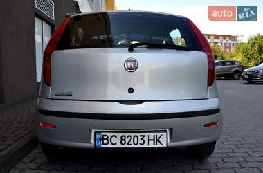 Хэтчбек Fiat Punto 2009 в 