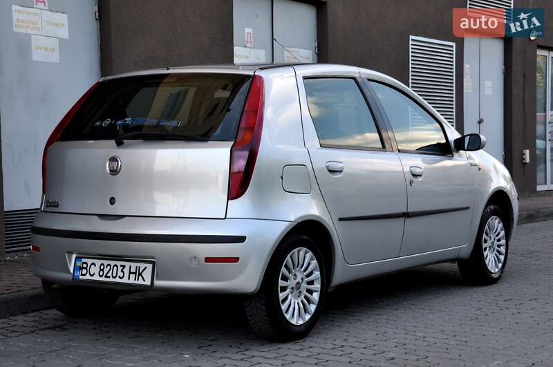 Хетчбек Fiat Punto 2009 в Львові