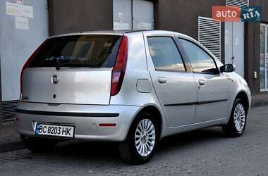 Хэтчбек Fiat Punto 2009 в 