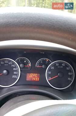 Хетчбек Fiat Punto 2011 в 