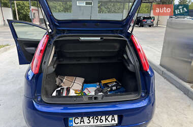 Хэтчбек Fiat Punto 2008 в 