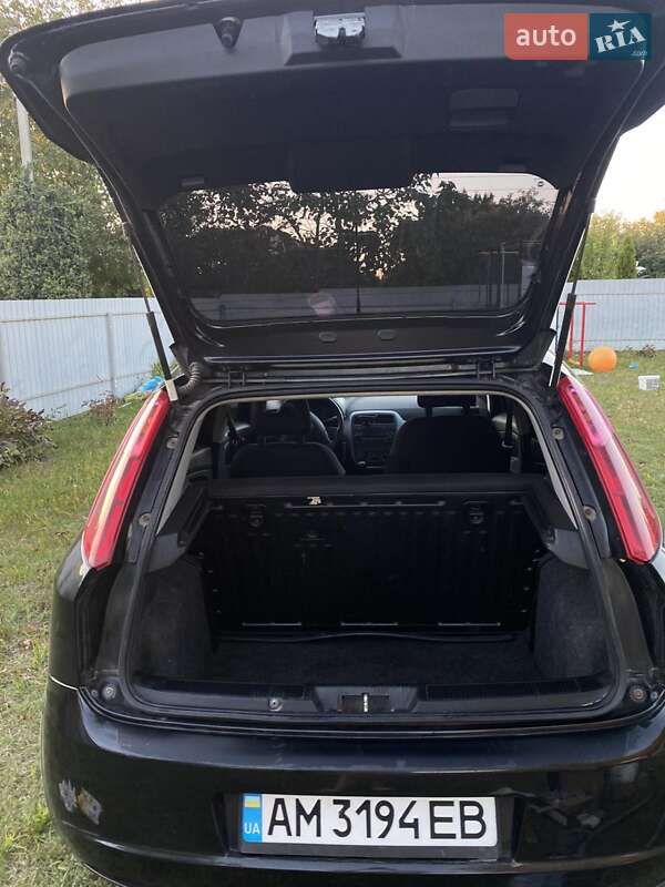 Хэтчбек Fiat Punto 2010 в Переяславе фото 4 Хэтчбек Fiat Punto 2010 в Переяславе