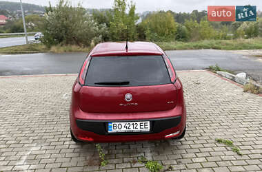 Хетчбек Fiat Punto 2010 в 