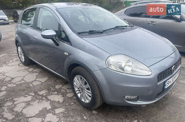 Хэтчбек Fiat Punto 2008 в 