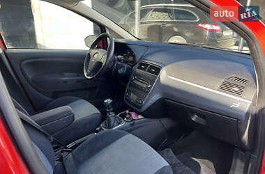 Хэтчбек Fiat Punto 2007 в 