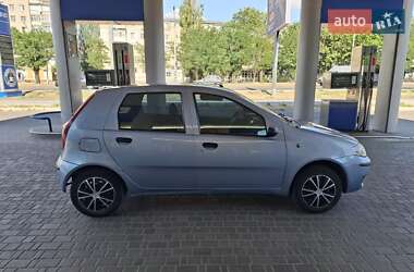 Хэтчбек Fiat Punto 2007 в 