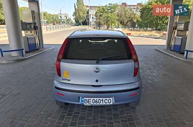 Хэтчбек Fiat Punto 2007 в 