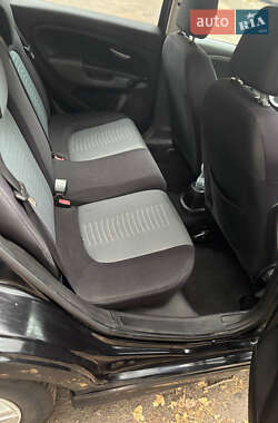 Хэтчбек Fiat Punto 2008 в 