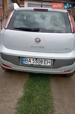 Хэтчбек Fiat Punto 2010 в 