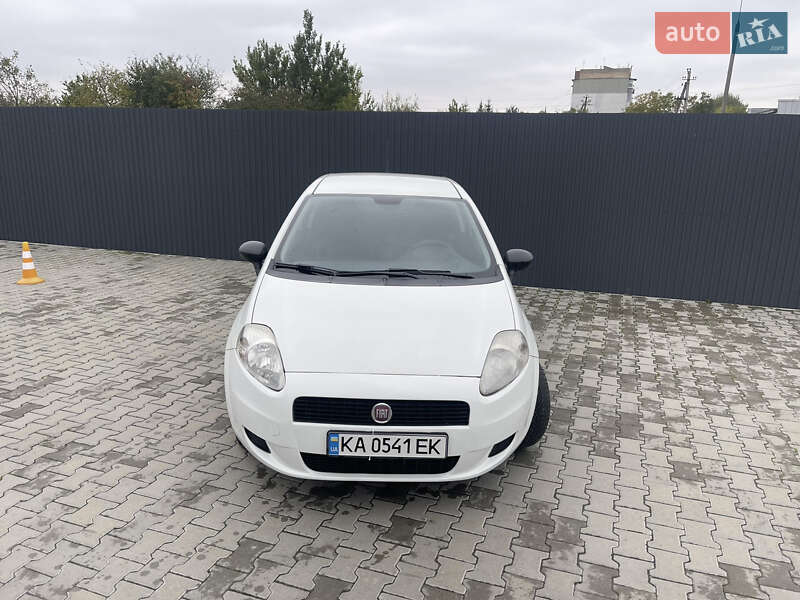 Хэтчбек Fiat Punto 2011 в Летичеве