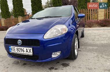 Хэтчбек Fiat Punto 2007 в 