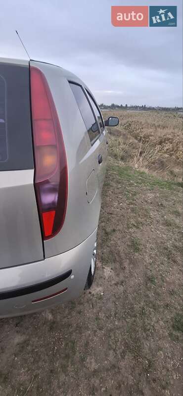 Хэтчбек Fiat Punto 2010 в Николаеве