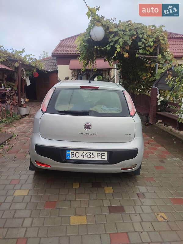 Хэтчбек Fiat Punto 2011 в Ходорове