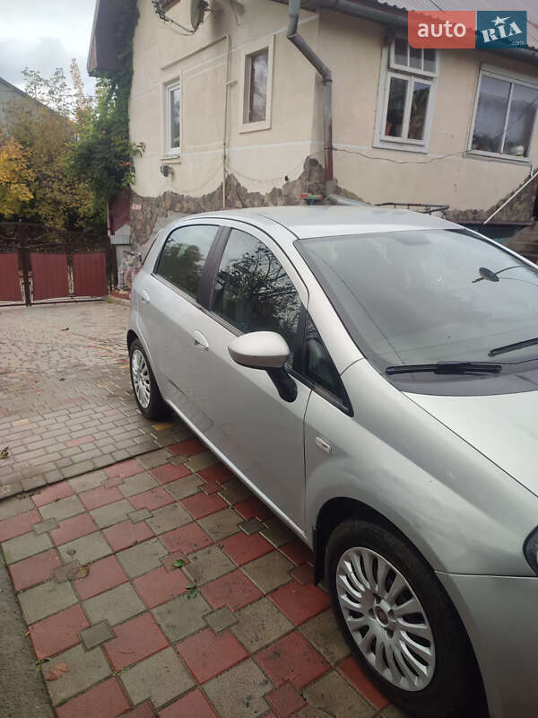 Хэтчбек Fiat Punto 2011 в Ходорове