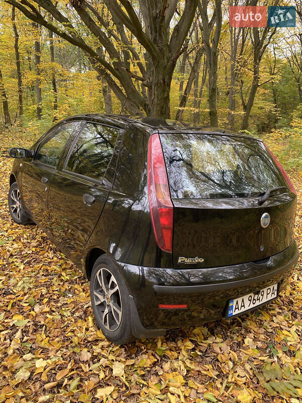 Хэтчбек Fiat Punto 2007 в Богуславе