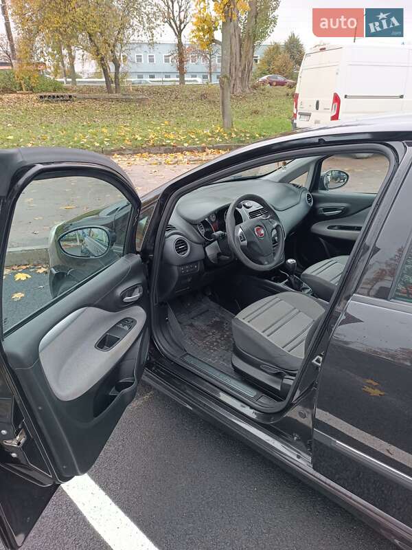 Хетчбек Fiat Punto 2011 в Житомирі фото 6 Хетчбек Fiat Punto 2011 в Житомирі