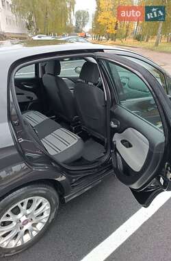Хетчбек Fiat Punto 2011 в 