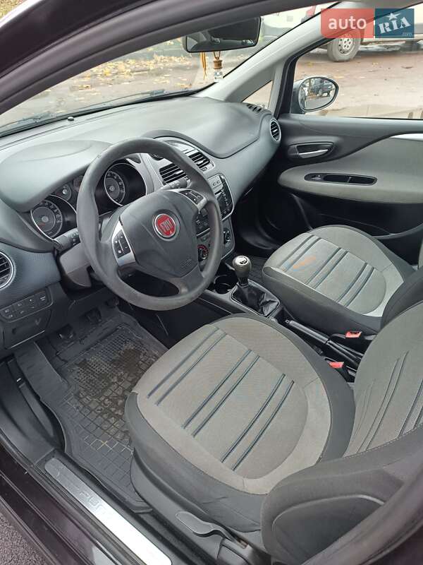 Хетчбек Fiat Punto 2011 в Житомирі фото 23 Хетчбек Fiat Punto 2011 в Житомирі