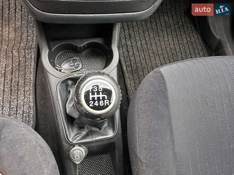 Хетчбек Fiat Punto 2008 в Києві фото 15 Хетчбек Fiat Punto 2008 в Києві