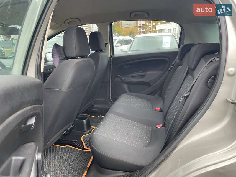 Хетчбек Fiat Punto 2008 в Києві