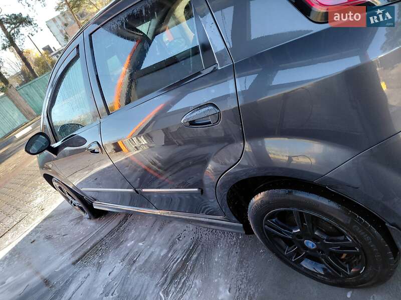 Хэтчбек Fiat Punto 2010 в Житомире