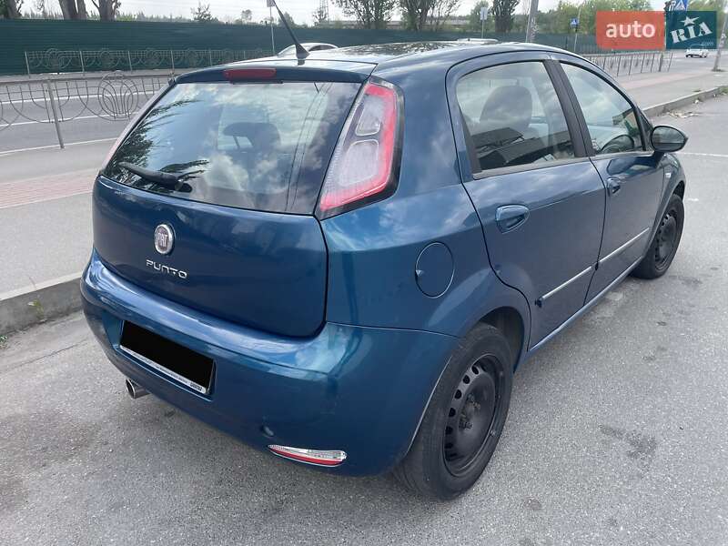 Хэтчбек Fiat Punto 2013 в Киеве фото 6 Хэтчбек Fiat Punto 2013 в Киеве