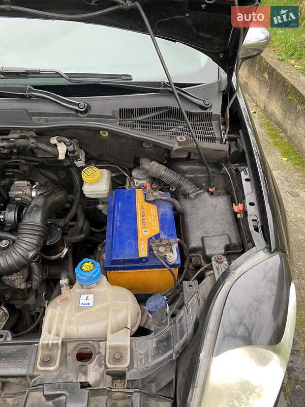 Хэтчбек Fiat Punto 2008 в Житомире