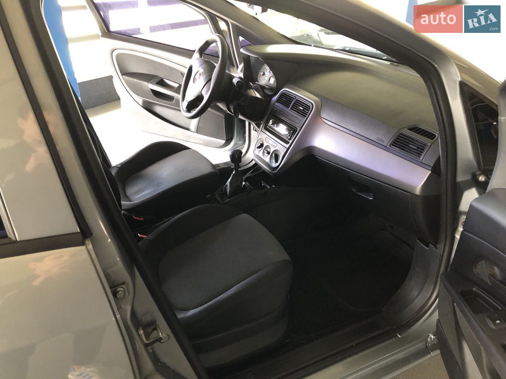 2010 Fiat Punto - мініатюра 8