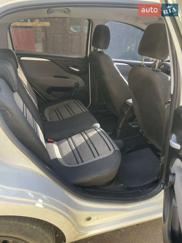 Хетчбек Fiat Punto 2011 в Коломиї