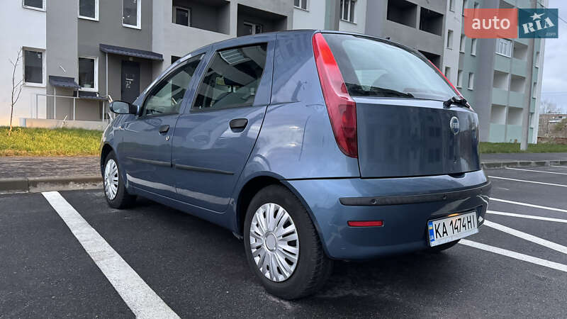 Хетчбек Fiat Punto 2004 в Харкові