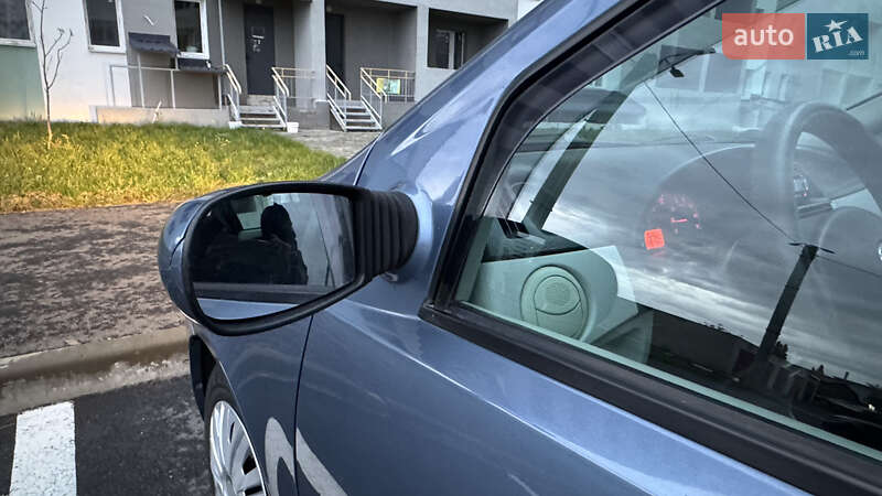 Хетчбек Fiat Punto 2004 в Харкові