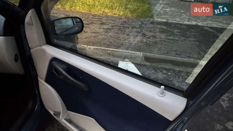 Хетчбек Fiat Punto 2004 в Харкові