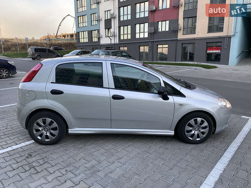 Хэтчбек Fiat Punto 2010 в Ровно фото 6 Хэтчбек Fiat Punto 2010 в Ровно