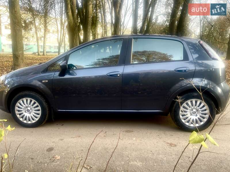 Хэтчбек Fiat Punto 2009 в Тернополе