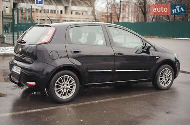 Хэтчбек Fiat Punto 2012 в Ивано-Франковске