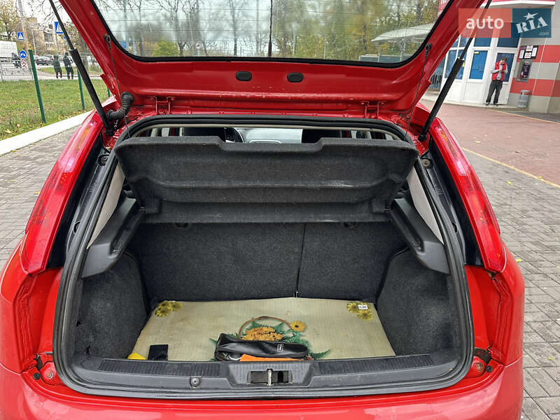 Хэтчбек Fiat Punto 2008 в Киеве фото 19 Хэтчбек Fiat Punto 2008 в Киеве