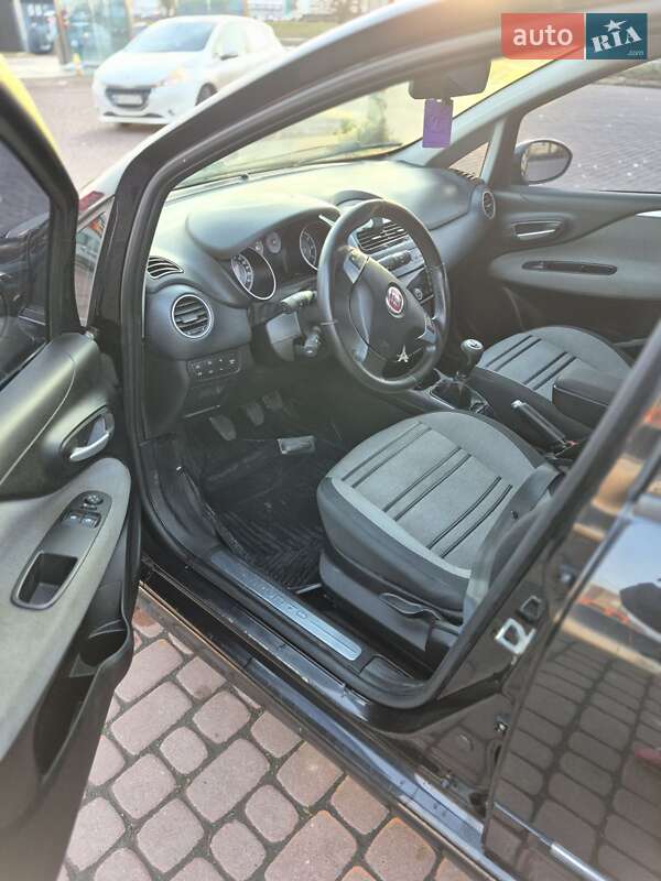 Хэтчбек Fiat Punto 2010 в Ровно фото 10 Хэтчбек Fiat Punto 2010 в Ровно