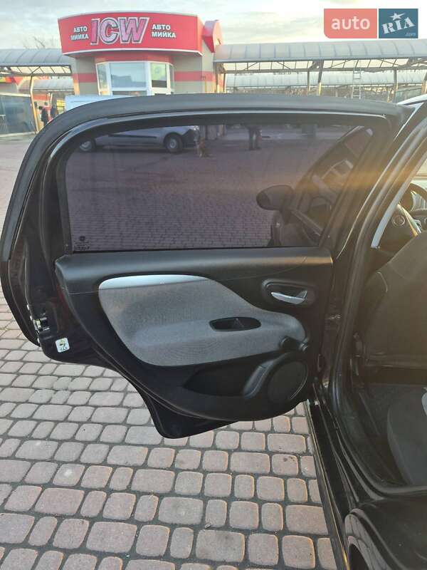 Хэтчбек Fiat Punto 2010 в Ровно фото 15 Хэтчбек Fiat Punto 2010 в Ровно