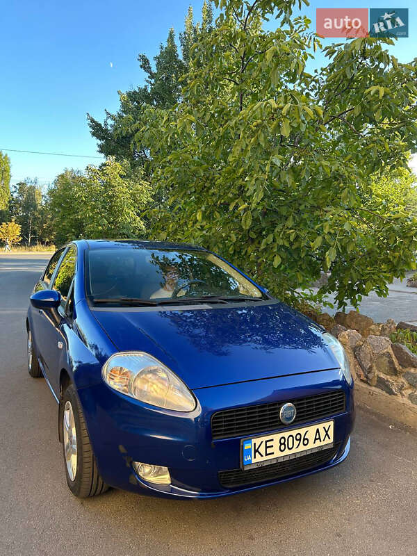 Хетчбек Fiat Punto 2007 в Дніпрі